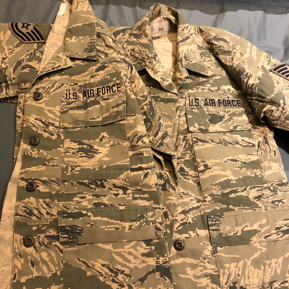 Military uniform - top only 8-short